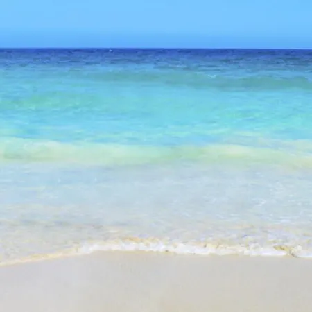 How To Rent Your Own Private Luxury Holiday For Less Than Basic Hotel, 1211 *