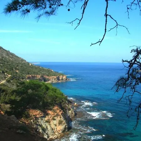How To Rent Your Own Private Luxury Holiday For Less Than Basic Hotel, 1211 فيلة