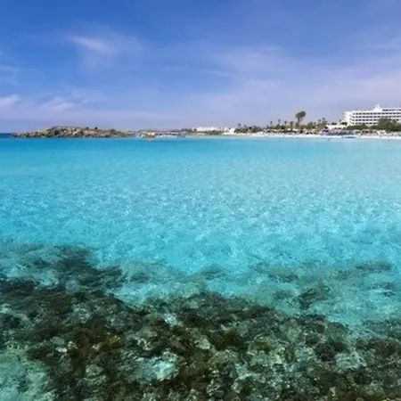 فيلة How To Rent Your Own Private Luxury Holiday For Less Than Basic Hotel, 1211